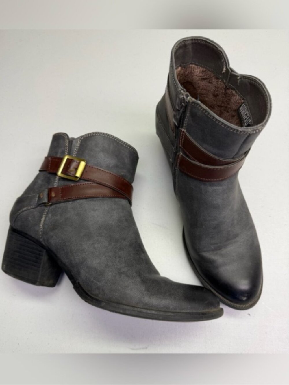Vangelo Donna Grey Distressed Buckle Strap  Ankle Boots, 37 Fall Sale